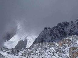 DSCN3604.jpg: Ramolhaus (3005m), unter dem Nebel der Gurgler Ferner