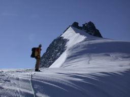 DSCN3636.jpg: Vor dem Gipfelaufschwung auf die Hochwilde (Nordgipfel 3458m)