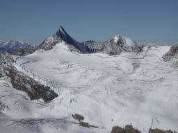 DSCN3673.jpg: Hintere Schwrze (3624m), Mutmalspitze