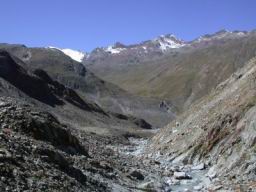 DSCN3700.jpg: Blick auf die Martin Buschhütte, Seikogel, Sehnkogel, Kreuzkogel